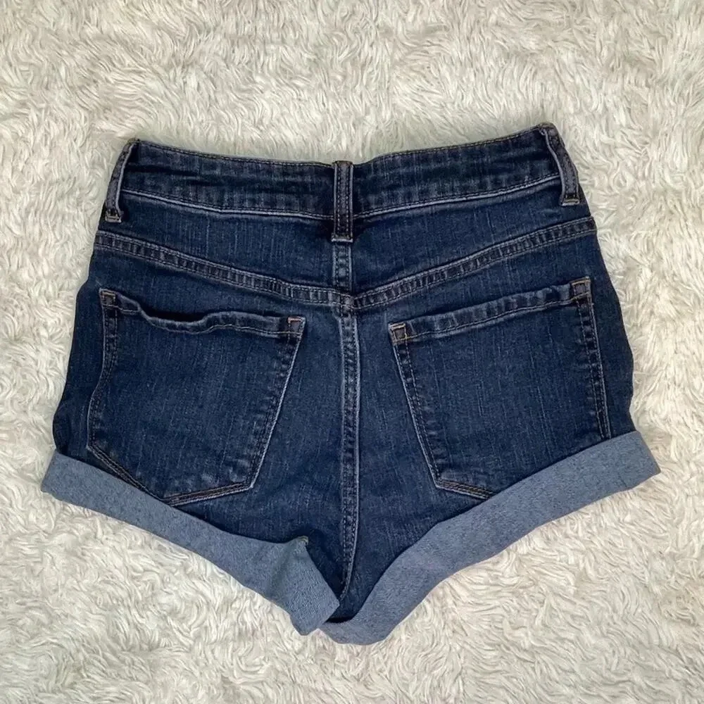 Forever 21 Dark Wash Rolled Denim Jean Shorts Women's Size 26. - Picture 2 of 6